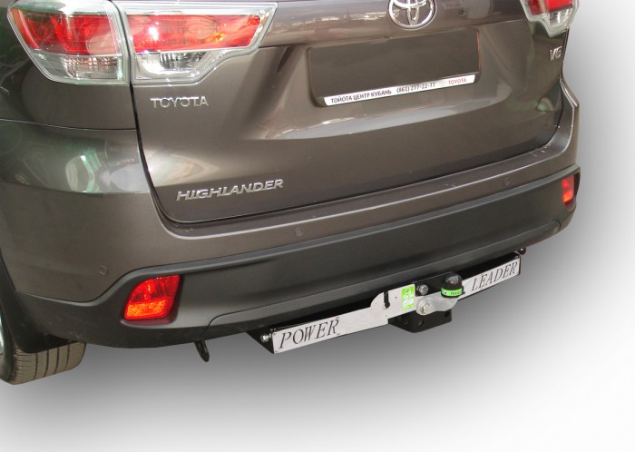 ТСУ для TOYOTA HIGHLANDER (XU50) 2013- (С НЕРЖАВЕЮЩЕЙ ПЛАСТИНОЙ)